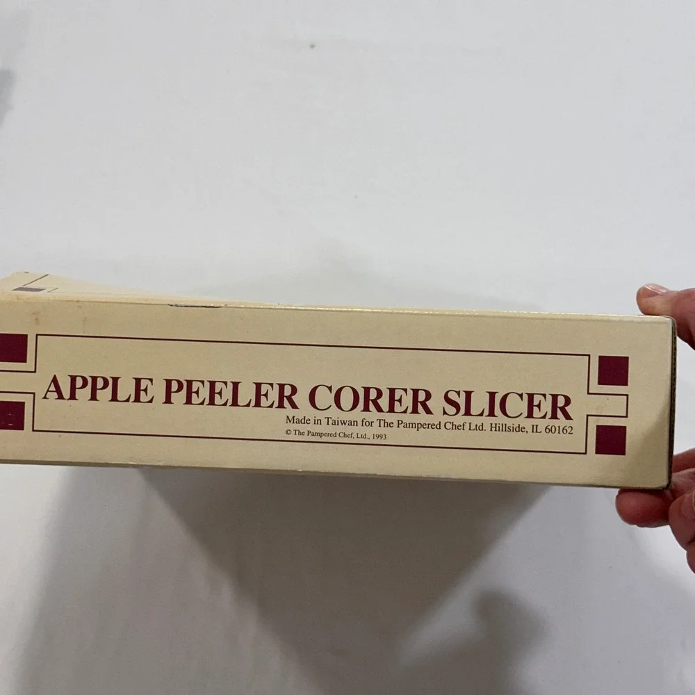 Pampered Chef Apple Peeler Corer Slicer Kitchen Tool Silver Red‎ | Cottagecore